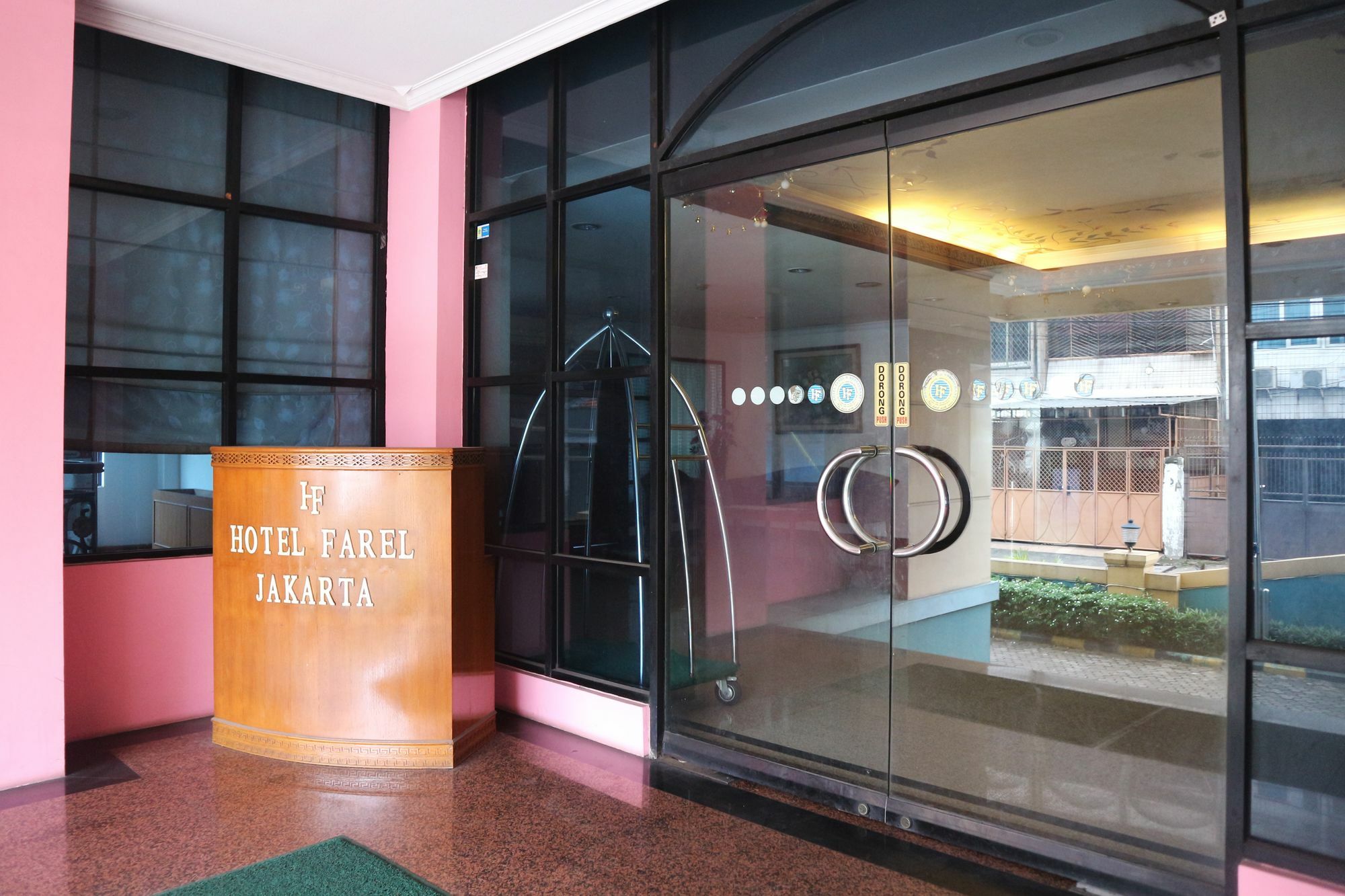 Hotel Farel Yakarta Exterior foto
